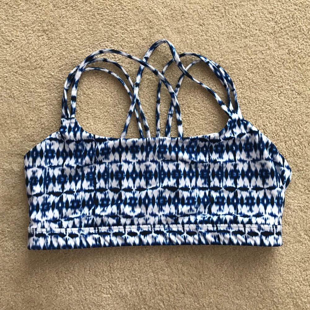 GapFit Sports Bra